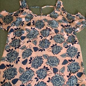 Kut from the Cloth cold shoulder blouse